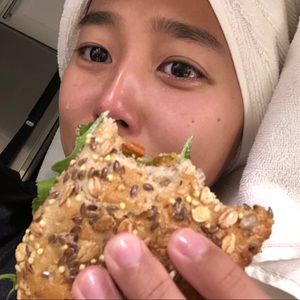 Meet your Posher, Monique